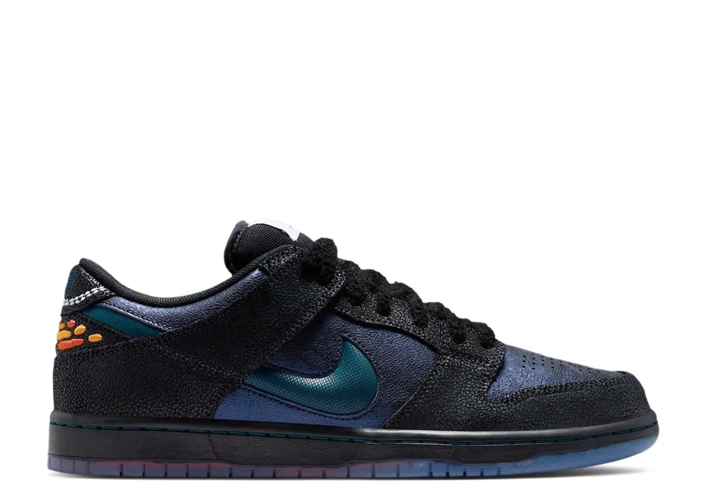 BLUETILE X NIKE SB DUNK 'BLACK MARINA WHITE'
